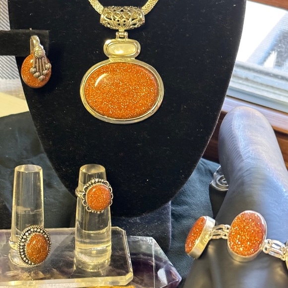 🔥🚨Beautiful Goldstone Jewelry Set - Picture 3 of 3